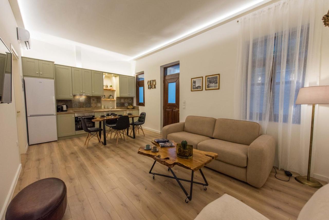 1571_ Suites A2 Nafpaktos Exterior foto