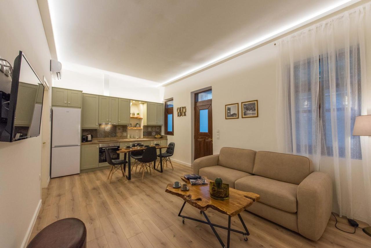 1571_ Suites A2 Nafpaktos Exterior foto