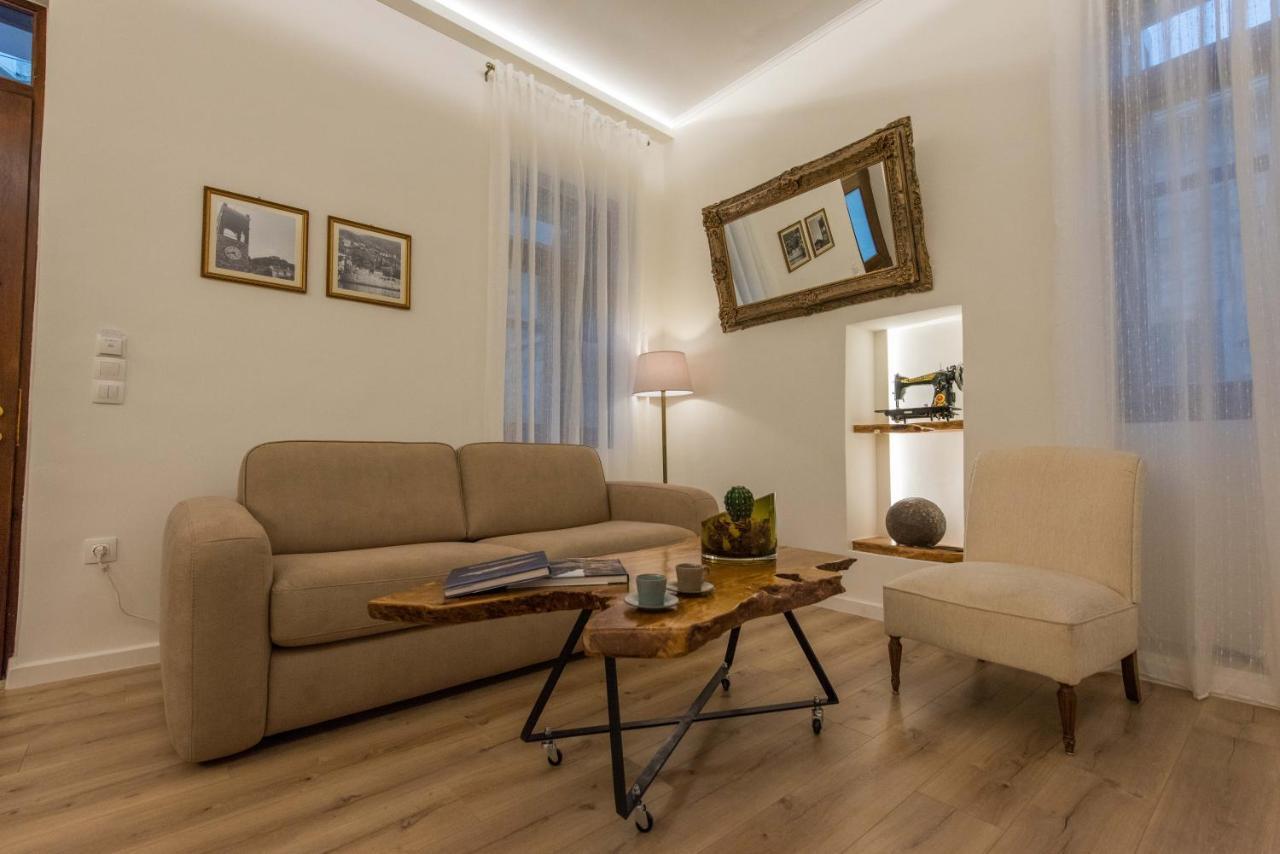 1571_ Suites A2 Nafpaktos Exterior foto