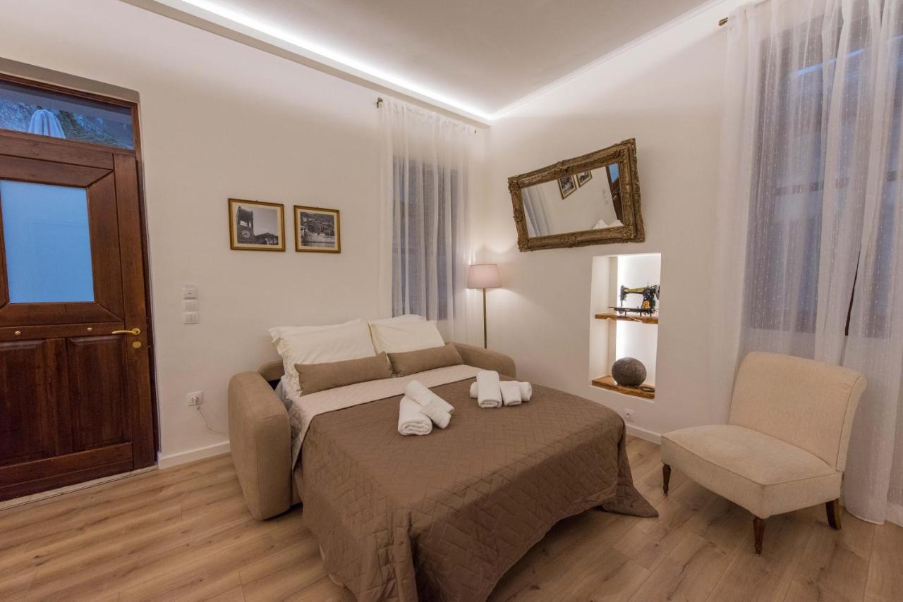 1571_ Suites A2 Nafpaktos Exterior foto