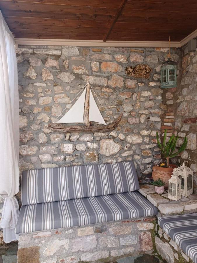 1571_ Suites A2 Nafpaktos Exterior foto
